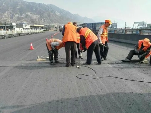 三台道路桥梁病害治理